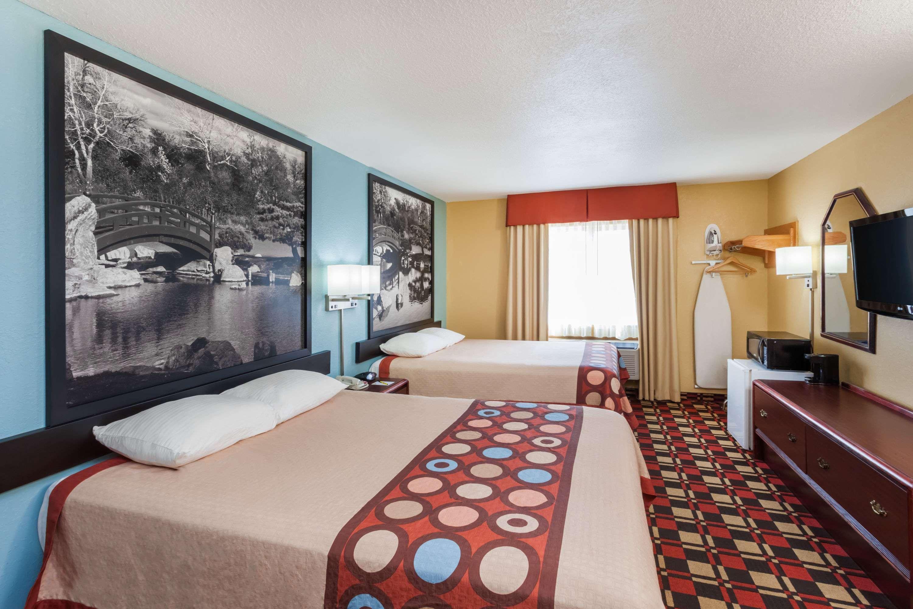 Econo Lodge Chillicothe Bagian luar foto