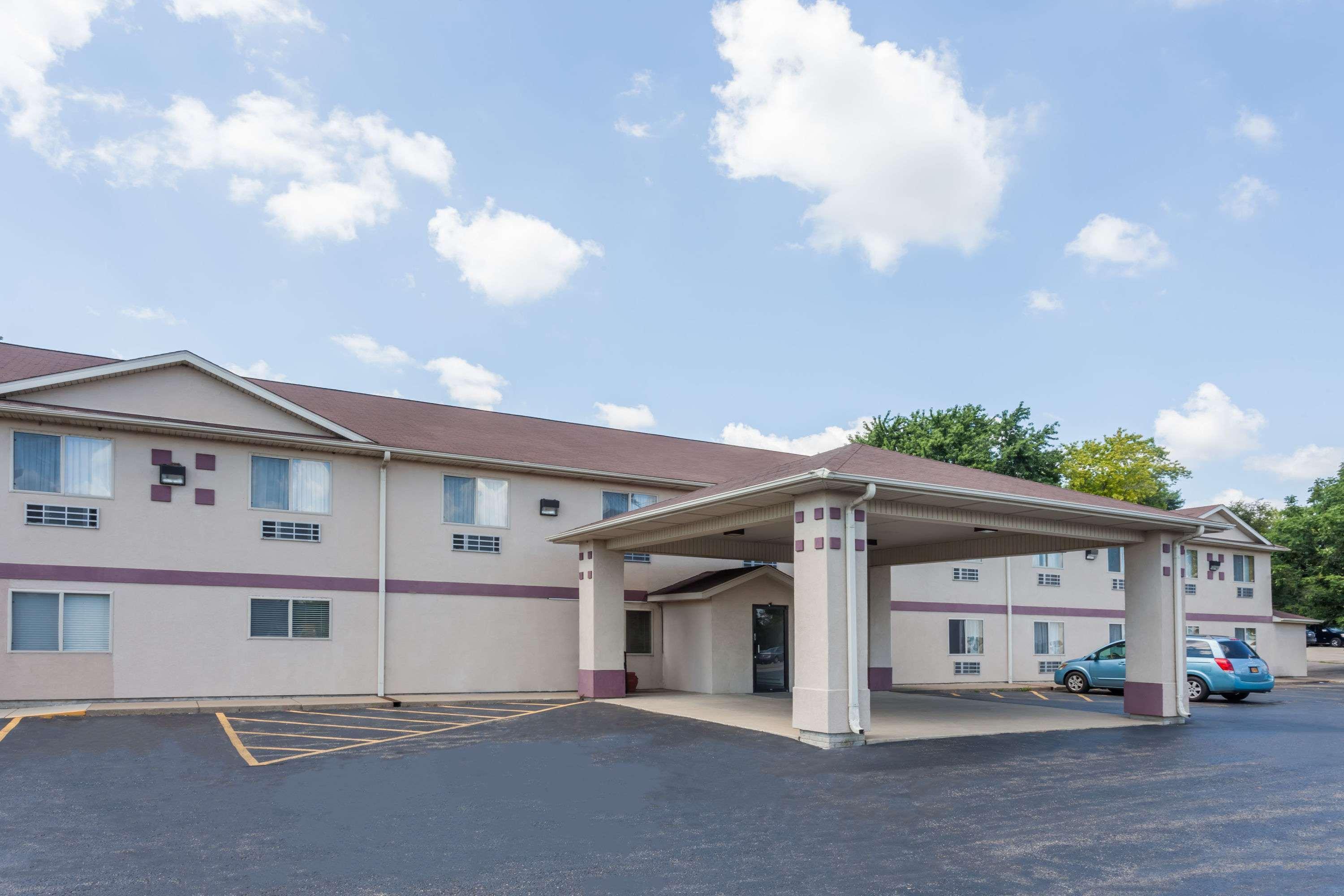 Econo Lodge Chillicothe Bagian luar foto