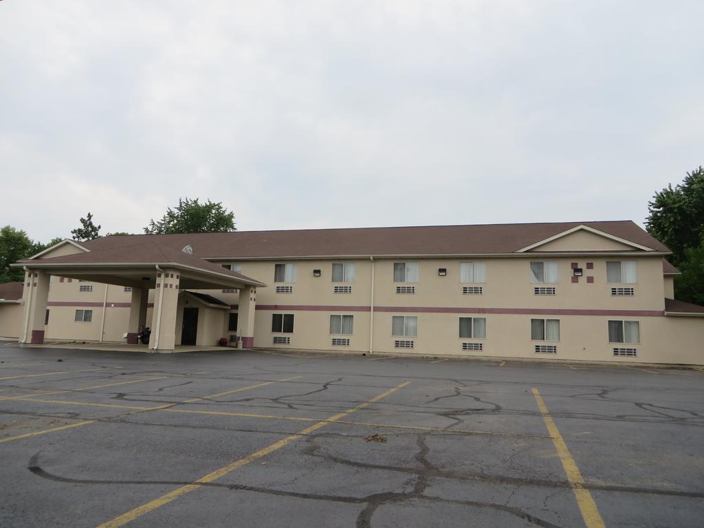 Econo Lodge Chillicothe Bagian luar foto